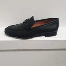 Neo AG24513 Black Leather