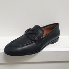 Neo AG24513 Black Leather