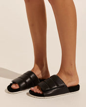 Zoe Kratzmann Float Slide Black