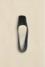 Zoe Kratzmann  Coupe Heel Black