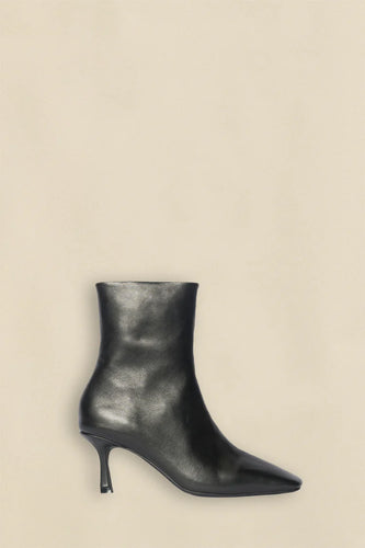 Zoe Kratzmann Voyage Boot Black