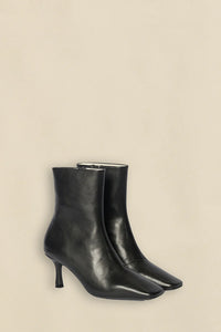 Zoe Kratzmann Voyage Boot Black
