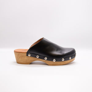SKA Zeus Black