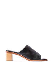 Zoe Kratzmann Establish Black